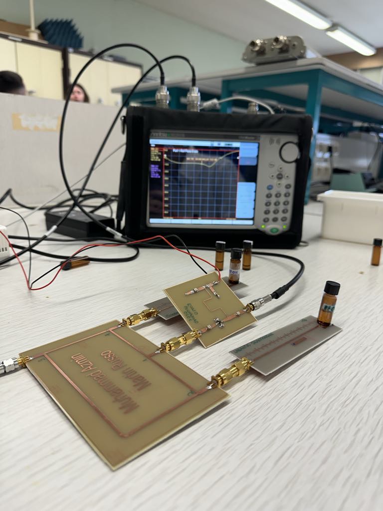 RF liquid detection sensor